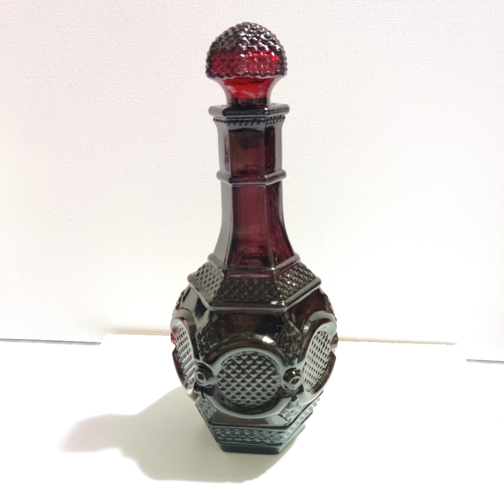 AVON 1876 Cape Cod Collection Wine Decanter